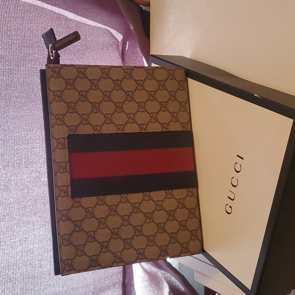 Gucci clutch
